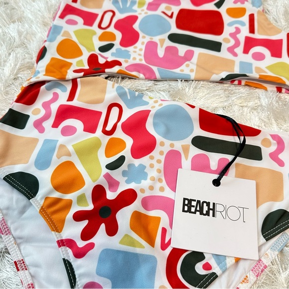 Beach Riot Celine One Piece - Picture 3 of 5